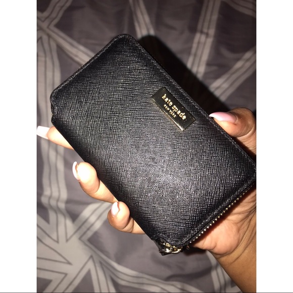 Kate Spade Small Black Wallet - Picture 1 of 6